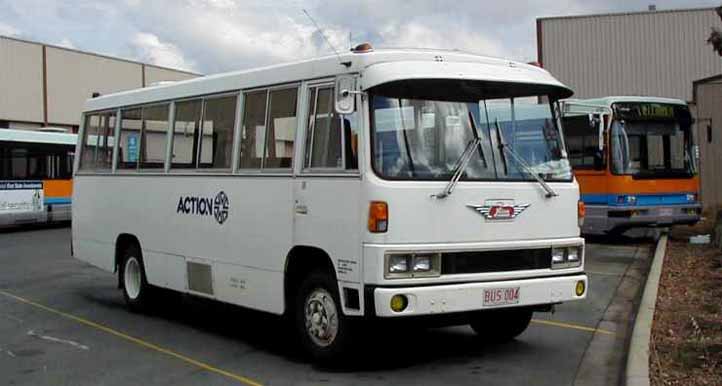 ACTION Hino AC140 004